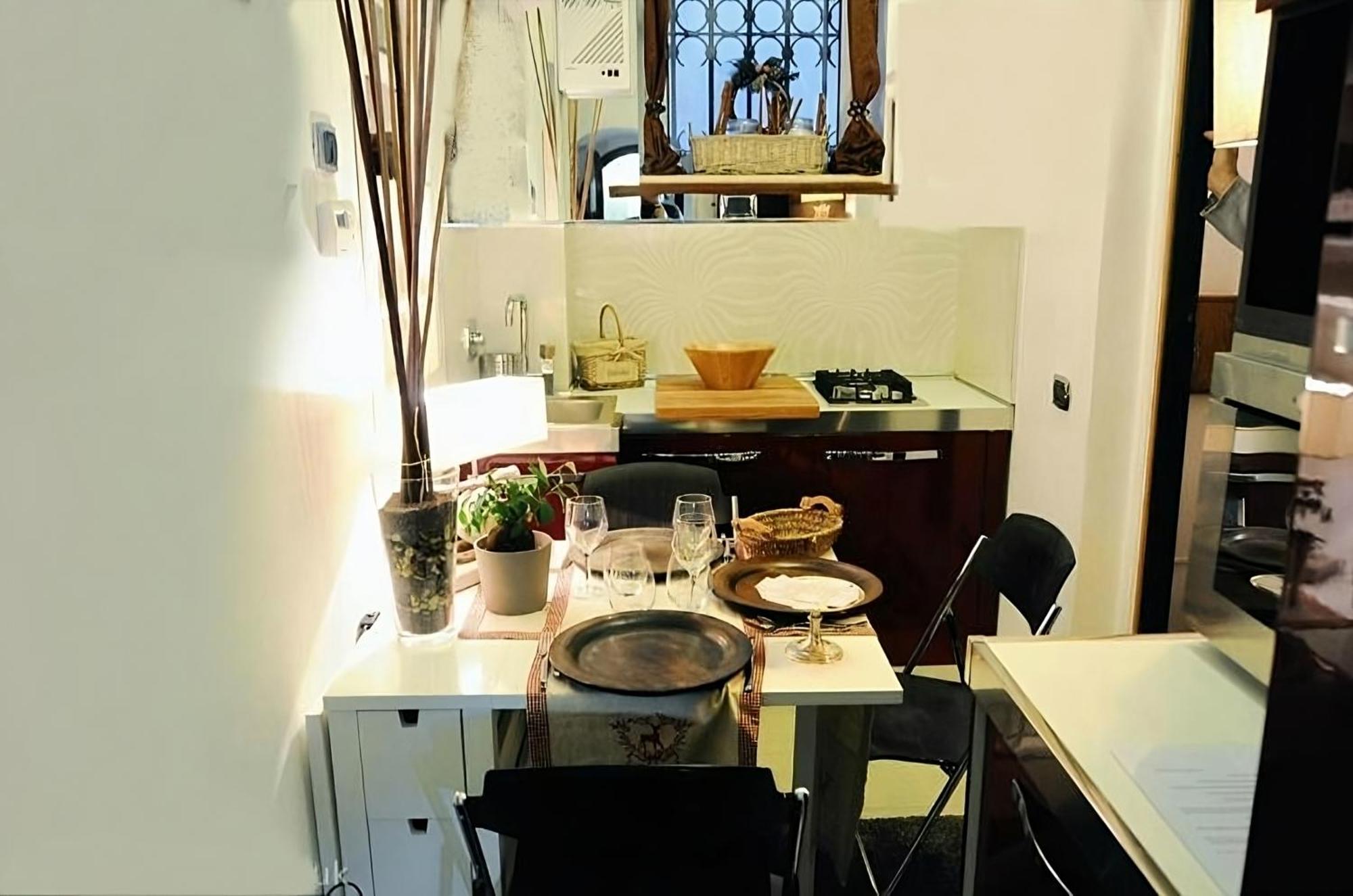 Cheri Navona Apartment